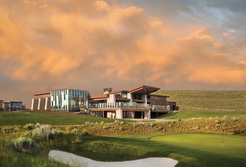 Nicklaus-Clubhouse-withcredit