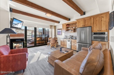 1476 Newpark Boulevard, Park City, Utah 84098, 2 Bedrooms Bedrooms, ,2 BathroomsBathrooms,Residential,For Sale,Newpark,12400205