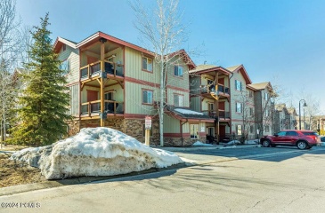 5501 Lillehammer Lane, Park City, Utah 84098, 3 Bedrooms Bedrooms, ,2 BathroomsBathrooms,Residential,For Sale,Lillehammer,12401024