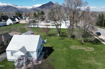 195 Main Street, Midway, Utah 84049, ,Commercial,For Sale,Main,12401339