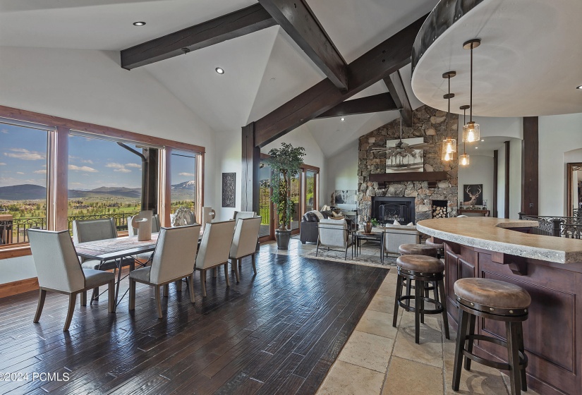 Dining Area & Bar for Easy Entertaining