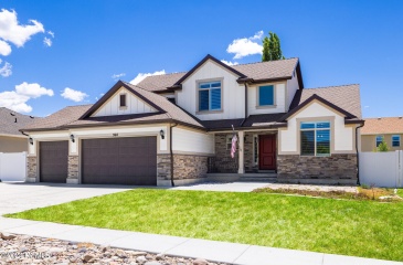 960 400 South, Heber City, Utah 84032, 5 Bedrooms Bedrooms, ,4 BathroomsBathrooms,Residential,For Sale,400,12402199