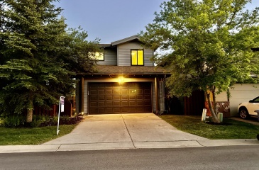 1025 Old Stone House Way, Park City, Utah 84098, 3 Bedrooms Bedrooms, ,3 BathroomsBathrooms,Residential,For Sale,Old Stone House,12402318