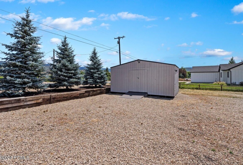 Personal storage shed