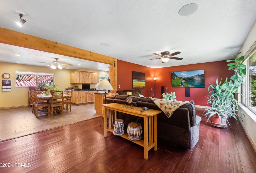 230 S 100 E St, Kamas_HDR002