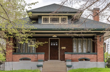 1233 600 S, Salt Lake City, Utah 84102, 5 Bedrooms Bedrooms, ,4 BathroomsBathrooms,Residential,For Sale,600 S,12403663