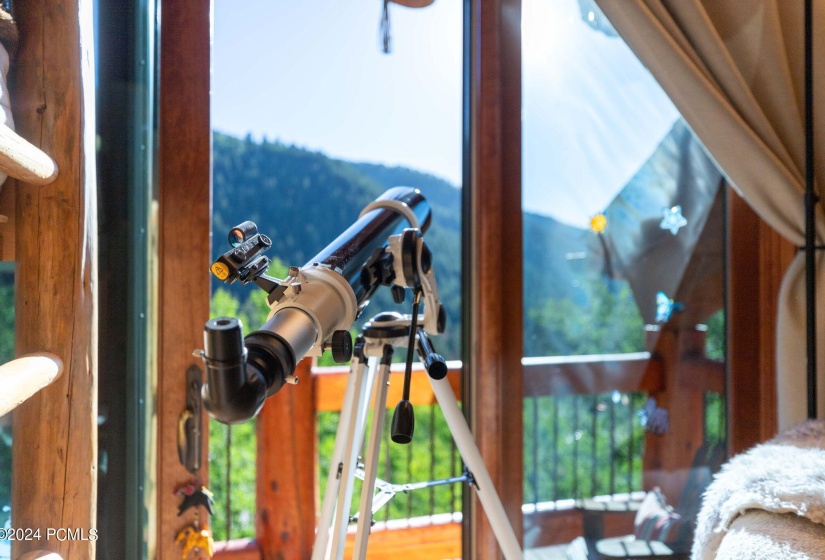 Dan photos telescope bedroom 2