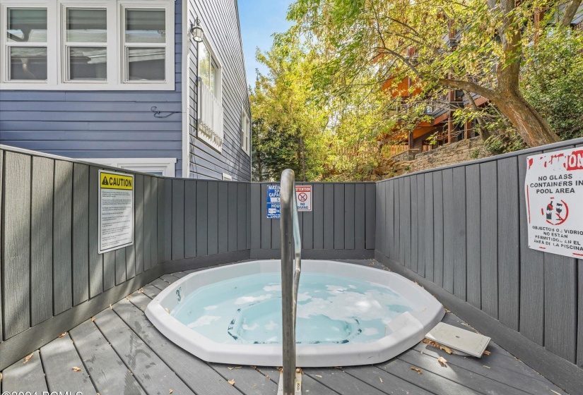 Outdoor Hot Tub