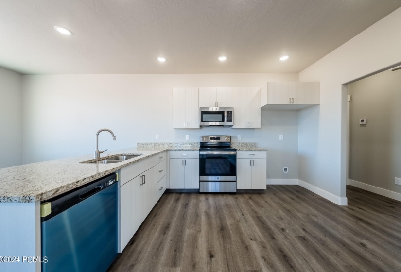 Casita Living Room/Kitchen