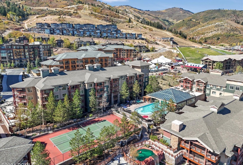 04-3000 Canyons Resort Dr-4