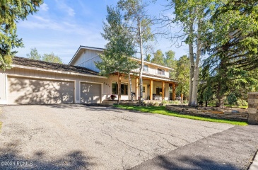 2376 Lucky John Drive, Park City, Utah 84060, 5 Bedrooms Bedrooms, ,3 BathroomsBathrooms,Residential,For Sale,Lucky John,12404166