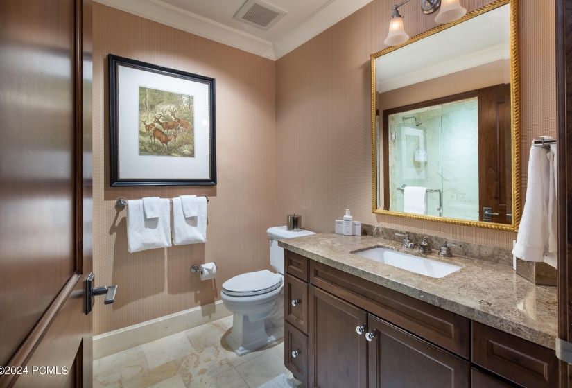 Montage_Residence_921_Powder_Room_30049