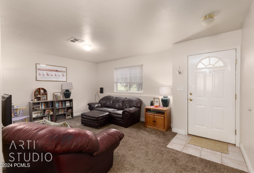 1070 #1, 2 bed FAMILY ROOM