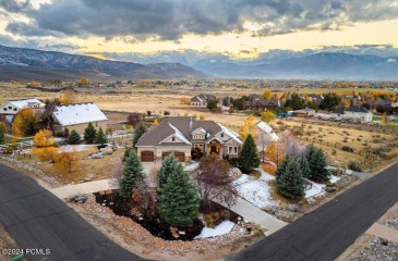 4700 Palomino Drive, Heber City, Utah 84032, 6 Bedrooms Bedrooms, ,5 BathroomsBathrooms,Residential,For Sale,Palomino,12404387