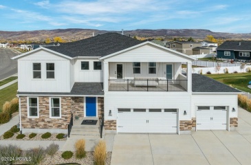 1061 Tucker Lane, Heber City, Utah 84032, 7 Bedrooms Bedrooms, ,6 BathroomsBathrooms,Residential,For Sale,Tucker,12404383