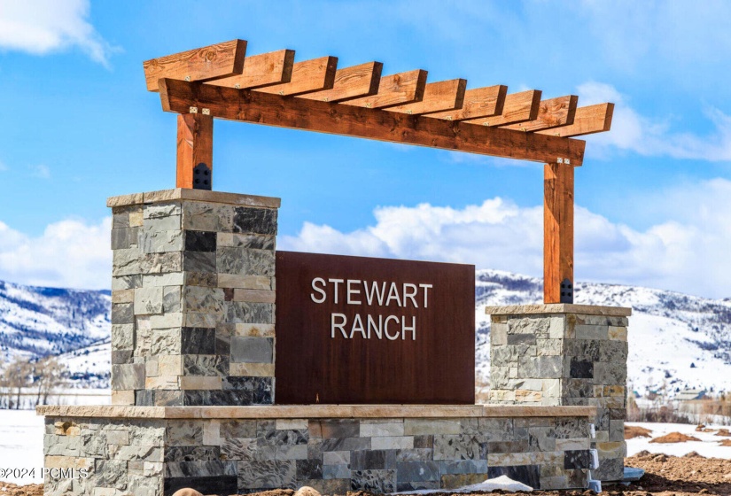 002_stewart_ranch_model_home-003-004-180