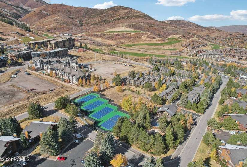 Canyons Resort Dr E8-029