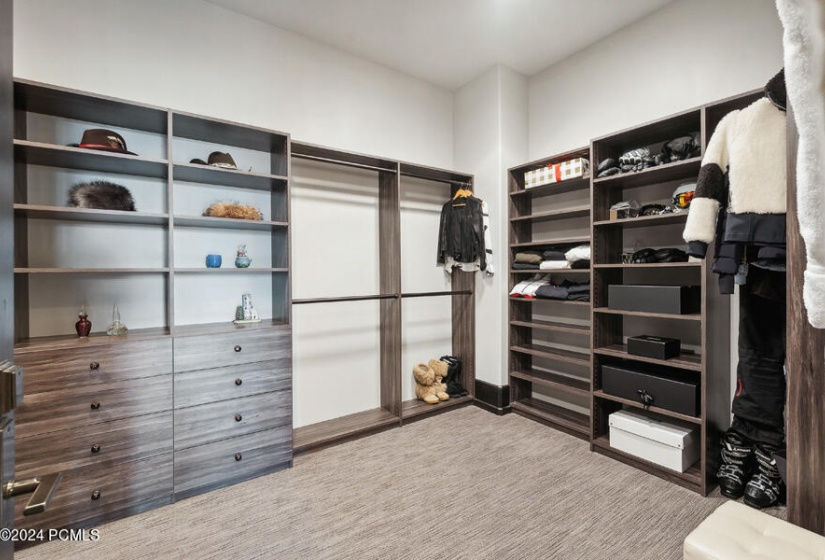 29 Master Closet