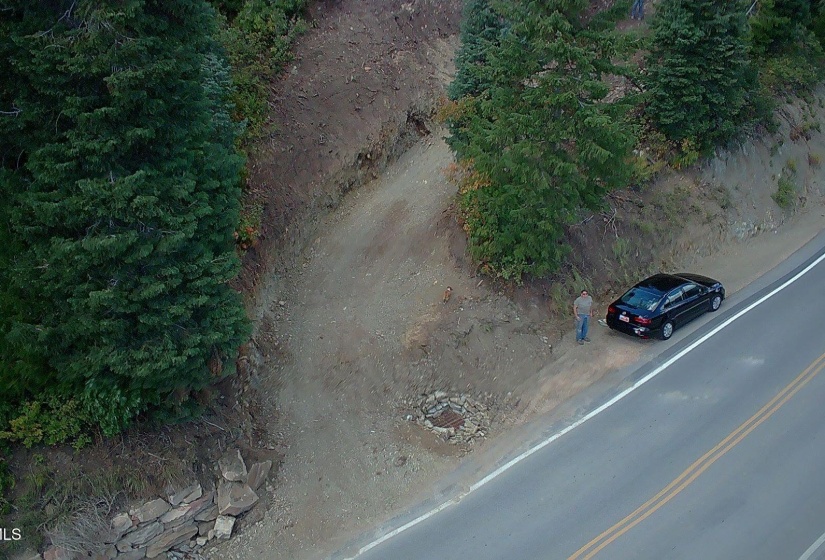 aerial view of driveway