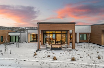 6427 Double Deer Loop, Park City, Utah 84098, 2 Bedrooms Bedrooms, ,3 BathroomsBathrooms,Residential,For Sale,Double Deer,12404789