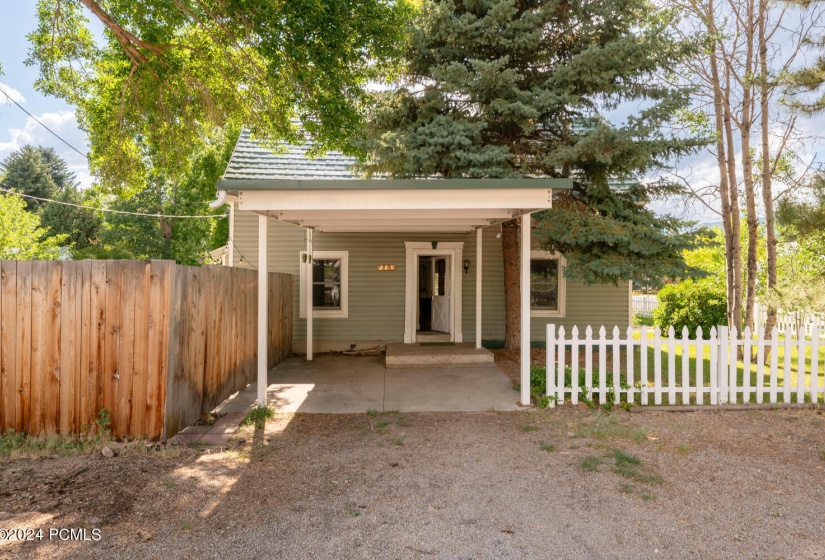 288 E Center St Heber City UT-large-030-