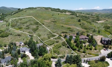 5570 Mountain View Dr Lot Line Overlay2