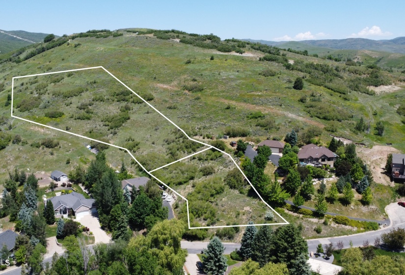 5570 Mountain View Dr Lot Line Overlay2