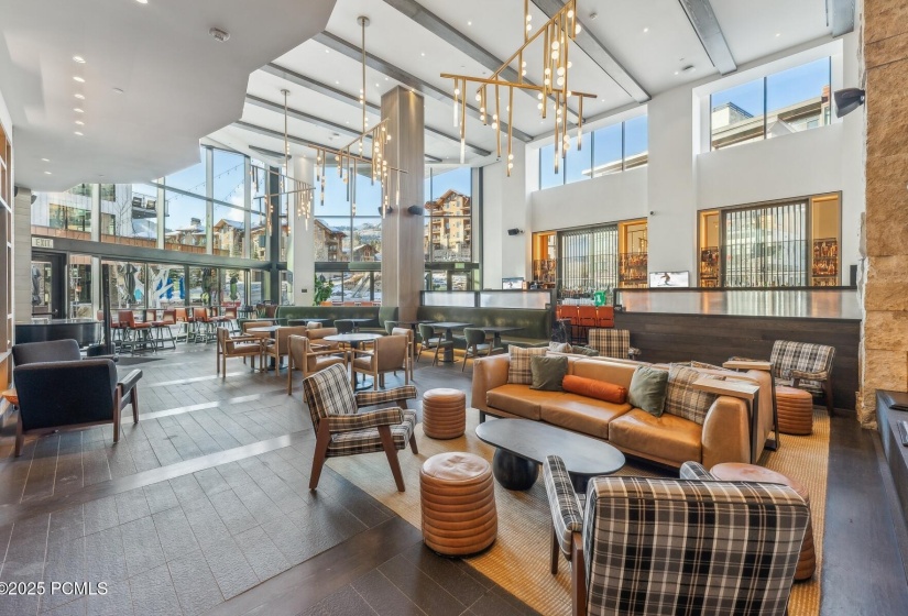 26_Pendry-Lounge_1800x1200_4186419