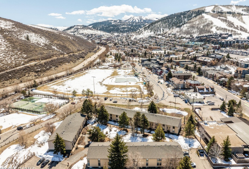 032_1150_deer_valley_drive_unit-print-02