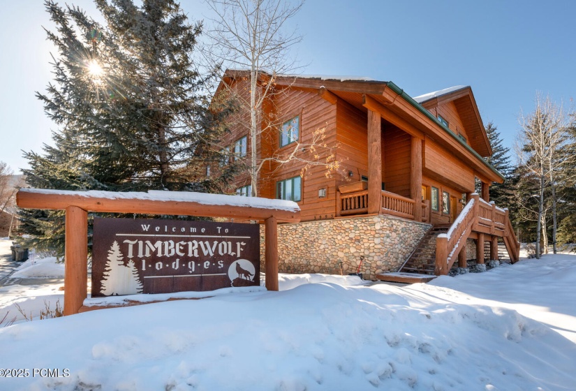 3995 N Timber Wolf Ln Park-large-028-006