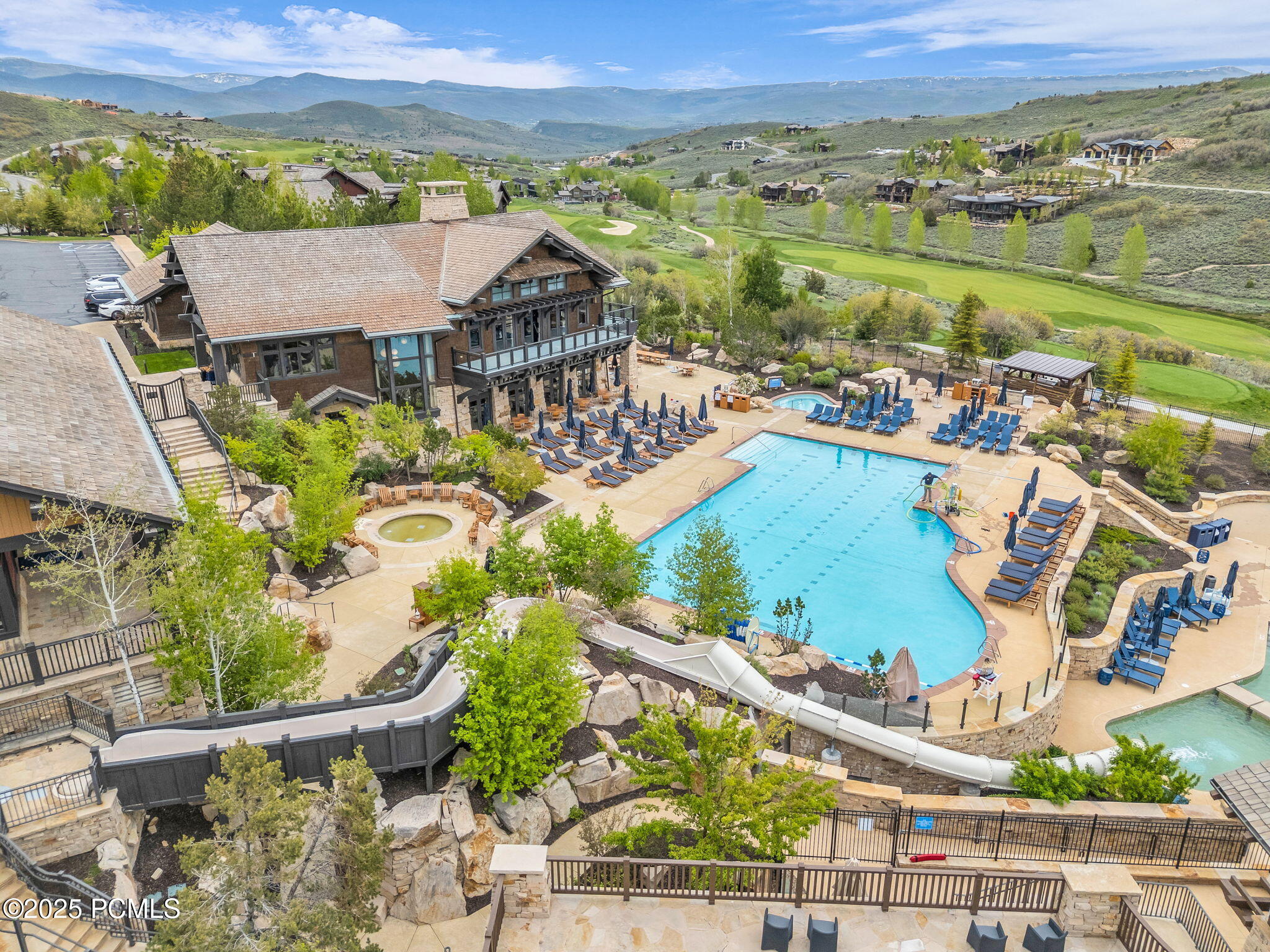 32-web-or-mls-9428-n-uinta-dr