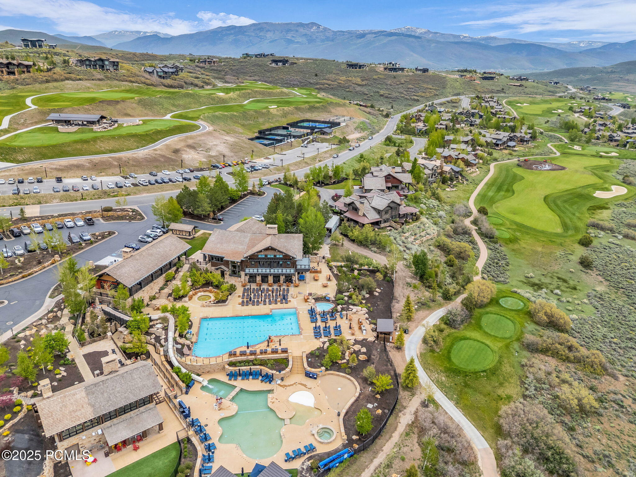 37-web-or-mls-9428-n-uinta-dr