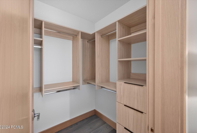 2nd Bdrm Walk-in Closet