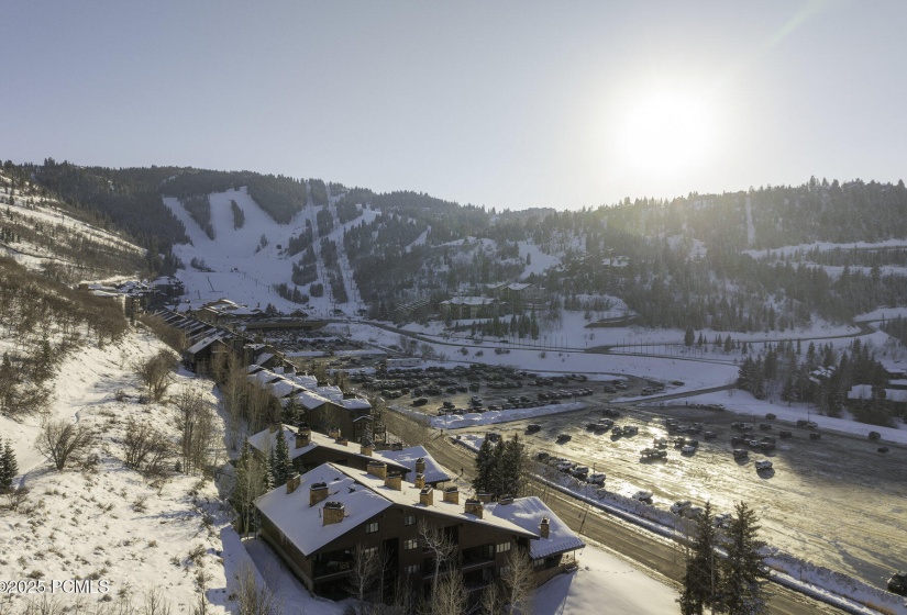 001_2700_e_deer_valley_drive_c202-23_412