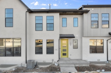 1802 180 East, Heber City, Utah 84032, 2 Bedrooms Bedrooms, ,3 BathroomsBathrooms,Residential,For Sale,180,12500580