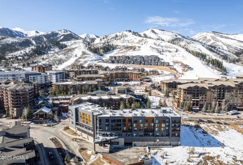 32-2670 Canyons Resort Dr #416