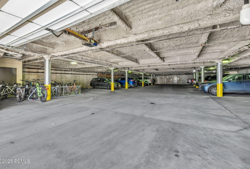 24-web-or-mls-2260-park-ave-11