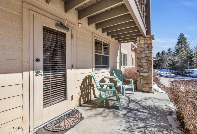 3-web-or-mls-2260-park-ave-11