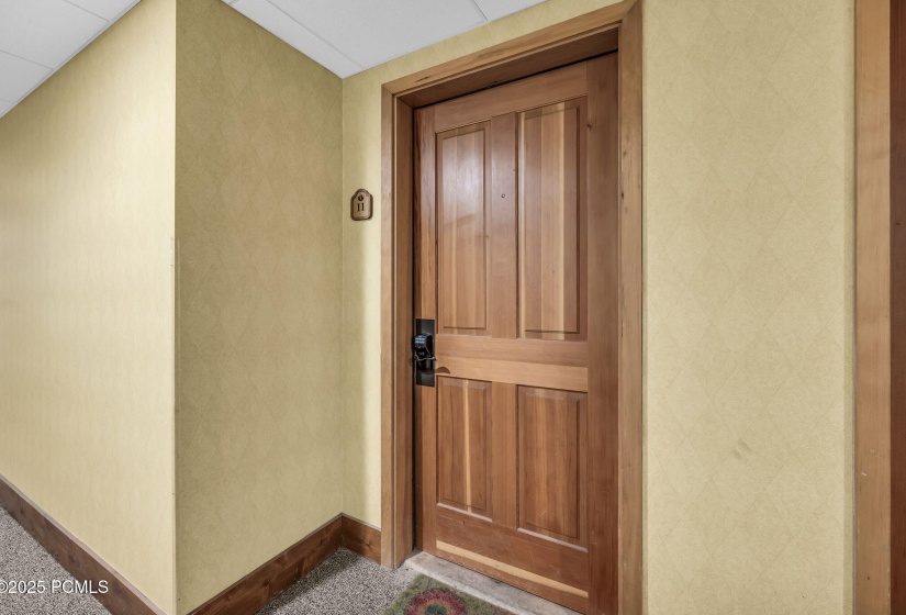 4-web-or-mls-2260-park-ave-11
