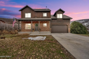 8374 Lake Pines Drive, Heber City, Utah 84032, 4 Bedrooms Bedrooms, ,3 BathroomsBathrooms,Residential,For Sale,Lake Pines,12501324
