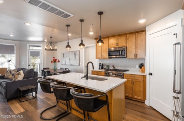 909 Peace Tree Trail, Kamas, Utah 84036, 2 Bedrooms Bedrooms, ,2 BathroomsBathrooms,Residential,For Sale,Peace Tree,12501370