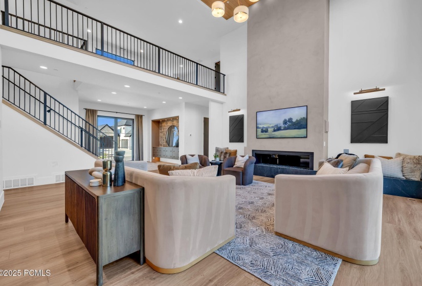 11-web-or-mls-565-w-autumn-blaze