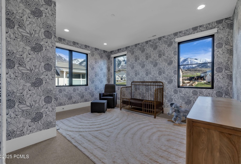 31-web-or-mls-565-w-autumn-blaze