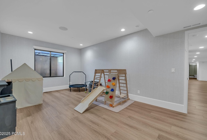 70-web-or-mls-565-w-autumn-blaze
