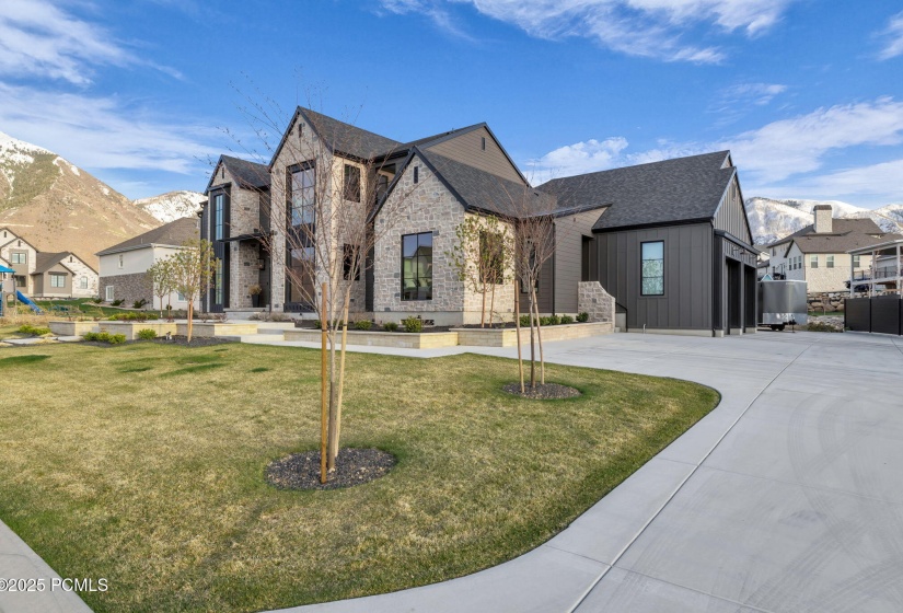 6-web-or-mls-565-w-autumn-blaze