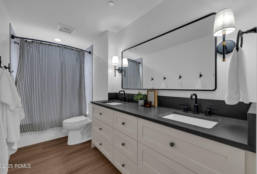 72-web-or-mls-565-w-autumn-blaze