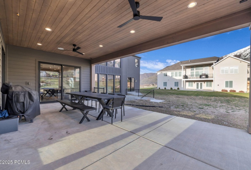 74-web-or-mls-565-w-autumn-blaze