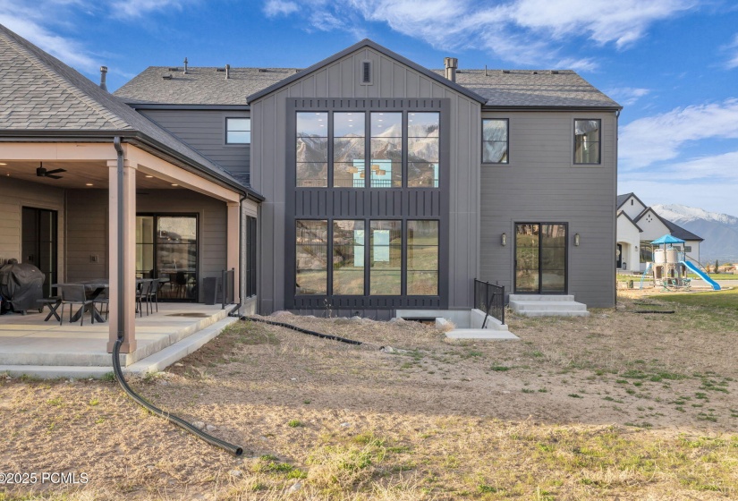 76-web-or-mls-565-w-autumn-blaze
