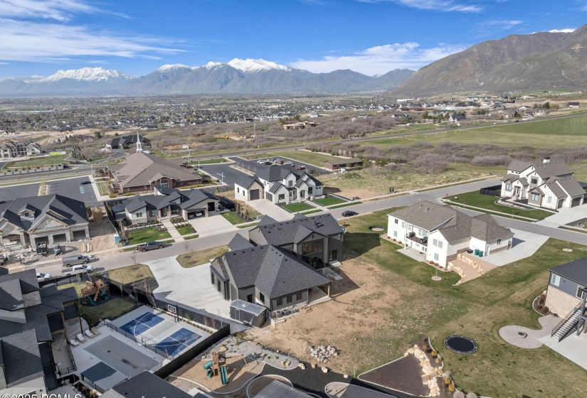 88-web-or-mls-565-w-autumn-blaze