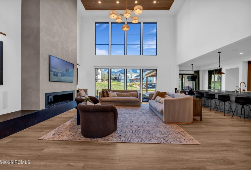9-web-or-mls-565-w-autumn-blaze